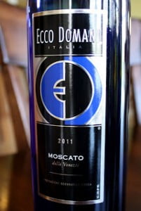 2011-Ecco-Domani-Moscato