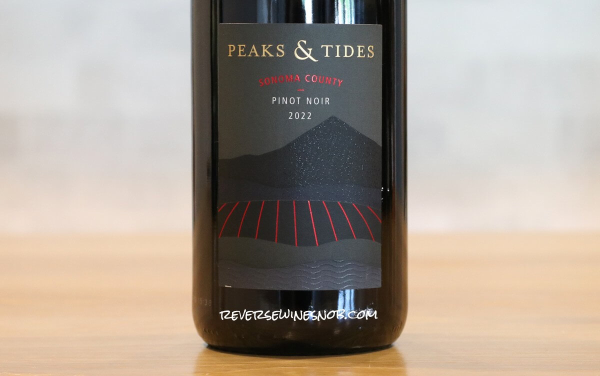 Peaks & Tides Sonoma County Pinot Noir - Attractive